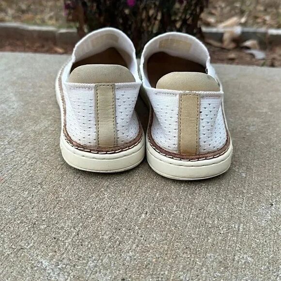 Ugg Women's Sammy Slip Ons - Picture 5 of 14